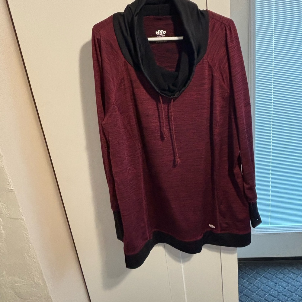 Maurices Maroon and Black Knit Top